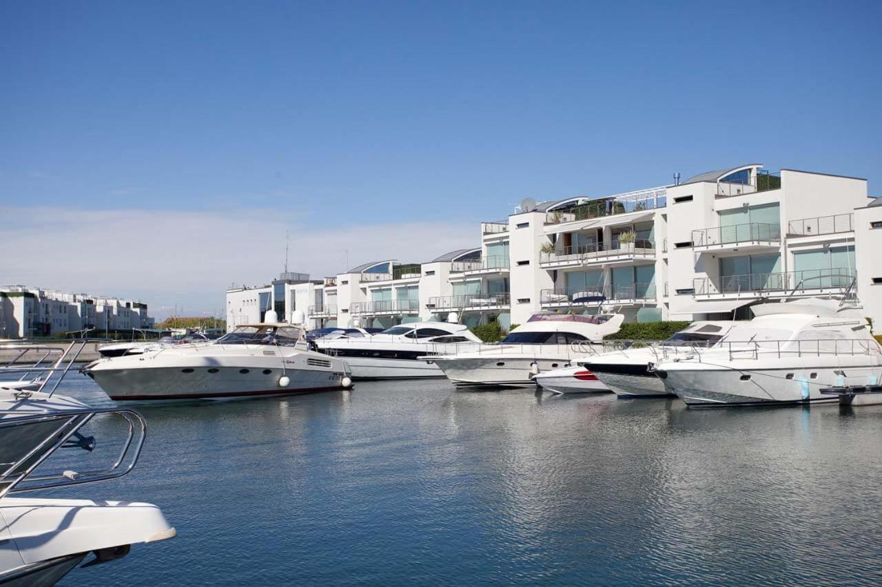 Appartamento "Mare E Relax" A Jesolo Lido - 6 Posti Letto Kültér fotó